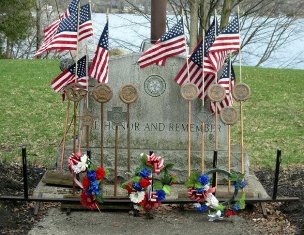 AMERICAN LEGION WE HONOR AND REMEMBER MEMORIAL