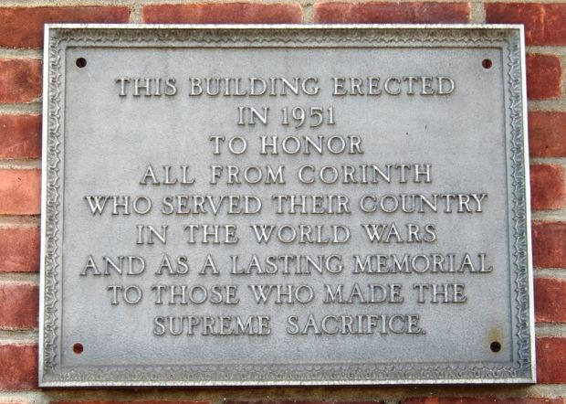 CORINTH WORLD WARS MEMORIAL BUILDING PLAQUE