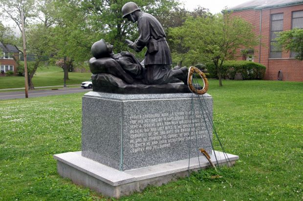 FATHER VINCENT CAPODANNO MEDAL OF HONOR MEMORIAL BACK
