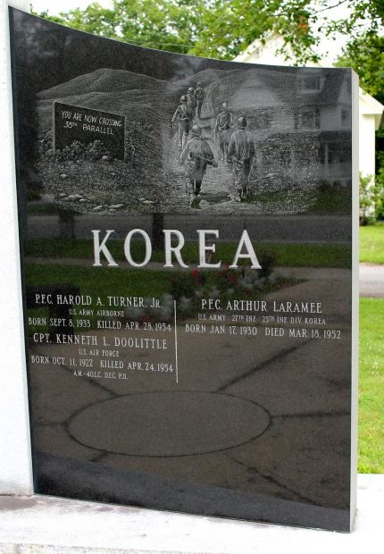 OXFORD VIETNAM KOREA WAR MEMORIAL HONOR ROLL STONE B