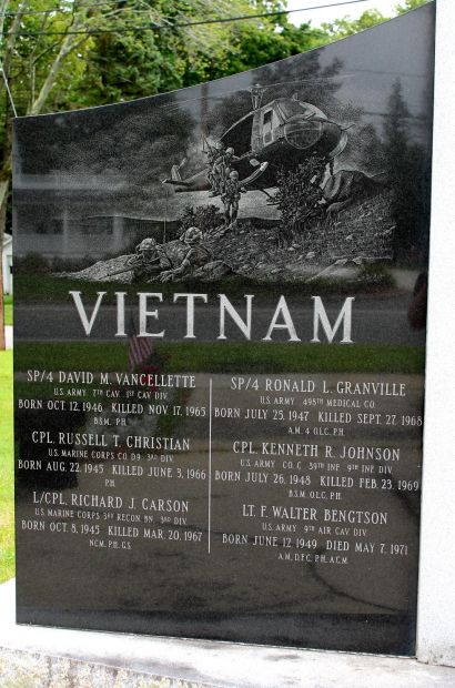 OXFORD VIETNAM KOREA WAR MEMORIAL HONOR ROLL STONE A