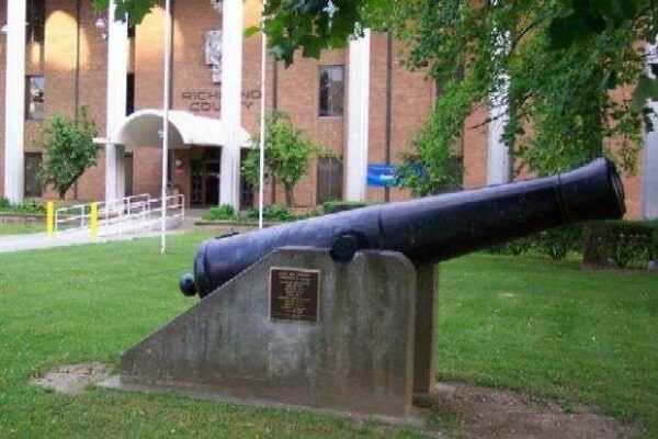 LEST WE FORGET AMERICA’S WARS MEMORIAL CANNON