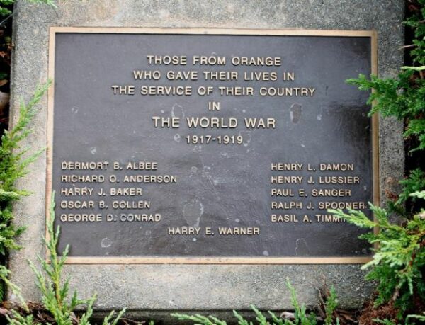 ORANGE THE WORLD WAR MEMORIAL PLAQUE A