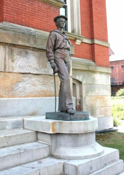 NORTHAMPTON CIVIL WAR MEMORIAL STATUE B