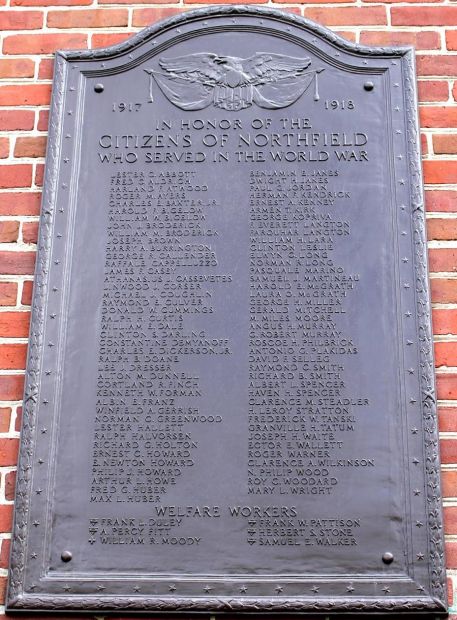 NORTHFIELD WORLD WAR MEMORIAL PLAQUE