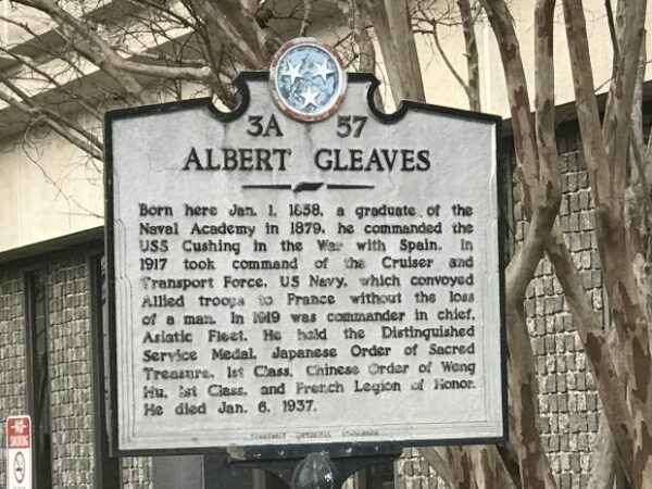 ALBERT GLEAVES WAR MEMORIAL MARKER
