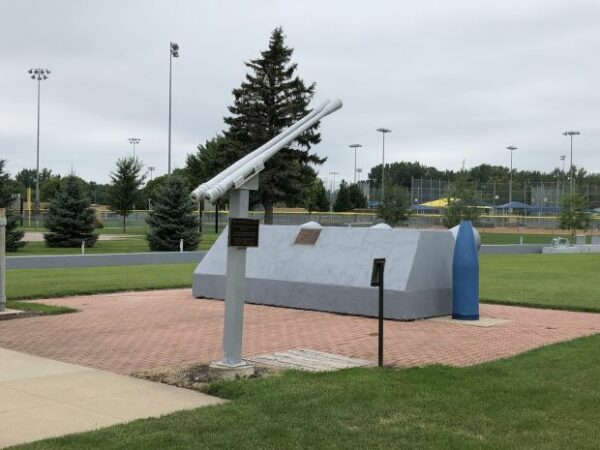 40MM TWIN MOUNT AA GUN MEMORIAL