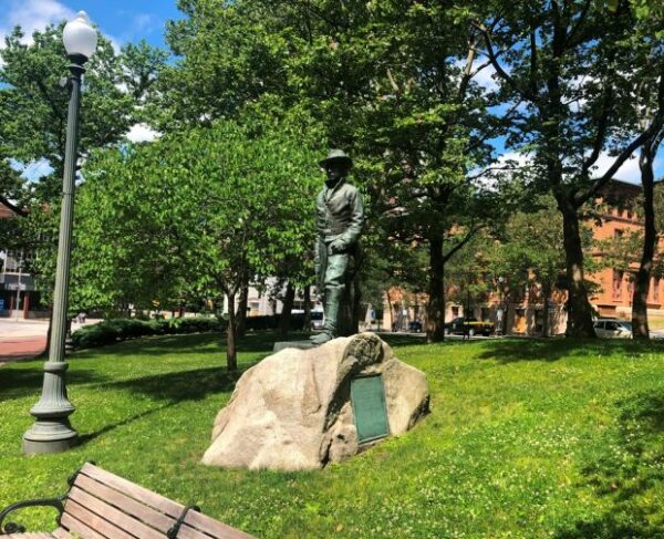 MAJOR HENRY HARRISON YOUNG WAR MEMORIAL