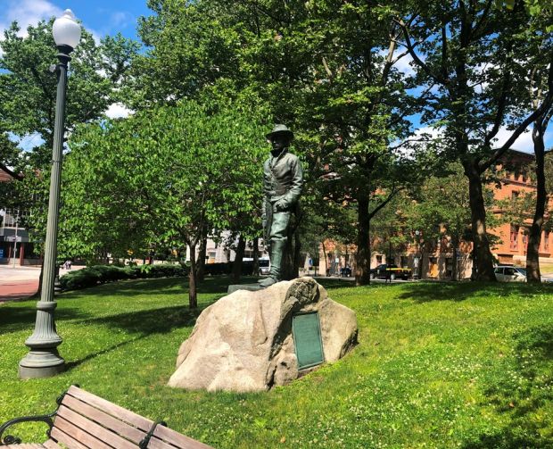 MAJOR HENRY HARRISON YOUNG WAR MEMORIAL