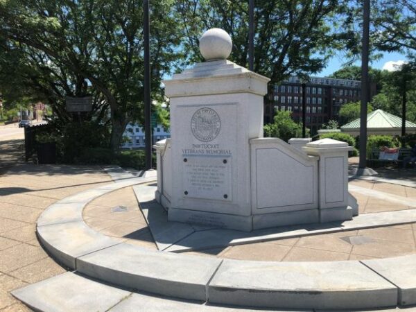 PAWTUCKET VETERANS MEMORIAL