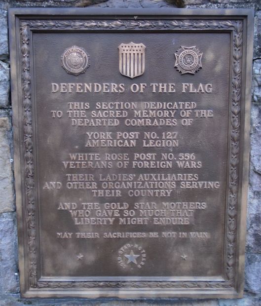 DEFENDERS OF THE FLAG WAR MEMORIAL PLAQUE