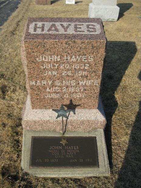 COXSWAIN JOHN HAYES MEDAL OF HONOR GRAVESTONE