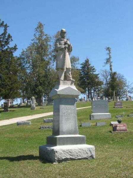 OAK HILL CEMETERY UNKNOWN DEAD MEMORIAL