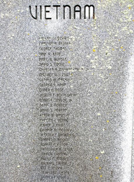 TRURO VETERANS MEMORIAL STONE E