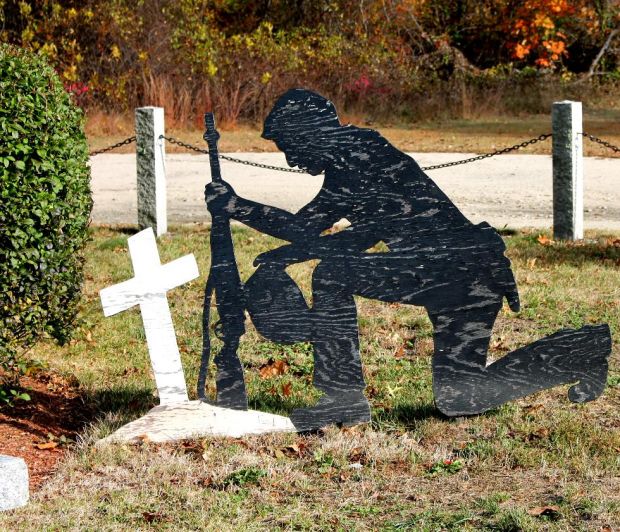 TOWNSEND WAR MEMORIAL SILHOUETTE