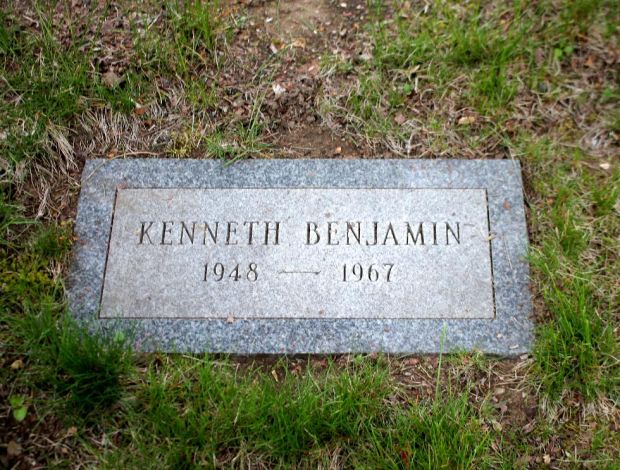 KENNETH BENJAMIN WAR MEMORIAL PAVER