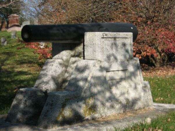 STORY CITY MUNICIPAL CEMETERY CIVIL WAR MEMORIAL CANNON