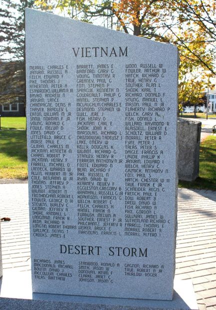 TOWN OF SALISBURY WAR VETERANS MEMORIAL STONE E