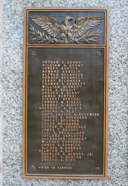 ROCKDALE VILLAGE GREAT WORLD WAR MEMORIAL PLAQUE A