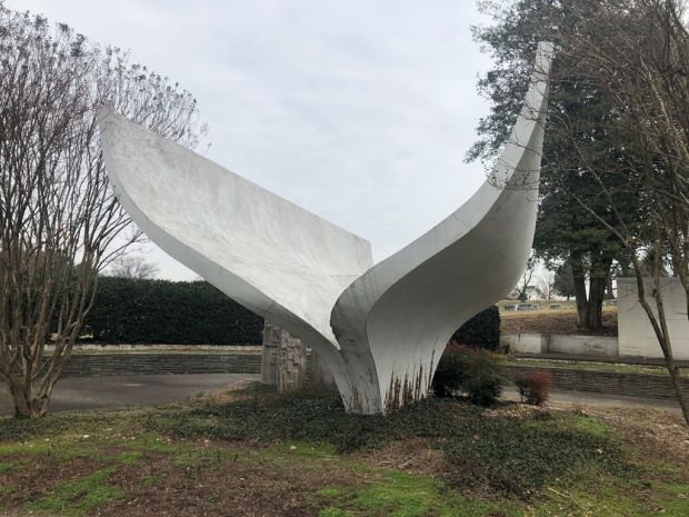 A MEMORIAL TO THE FOUR CHAPLAINS