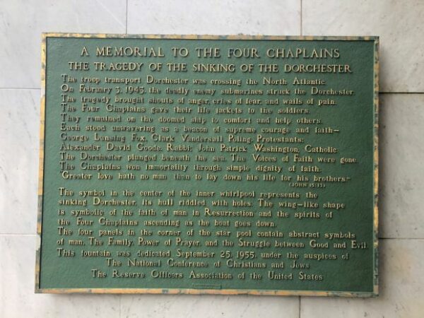 A MEMORIAL TO THE FOUR CHAPLAINS PLAQUE