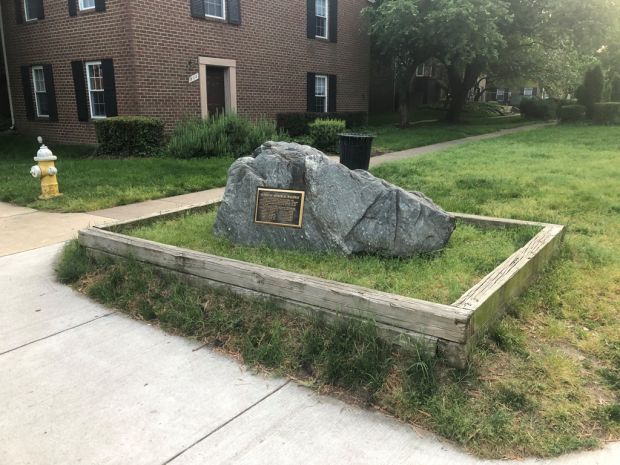 ALEXANDRIA VETERANS’ MEMORIAL WALKWAY