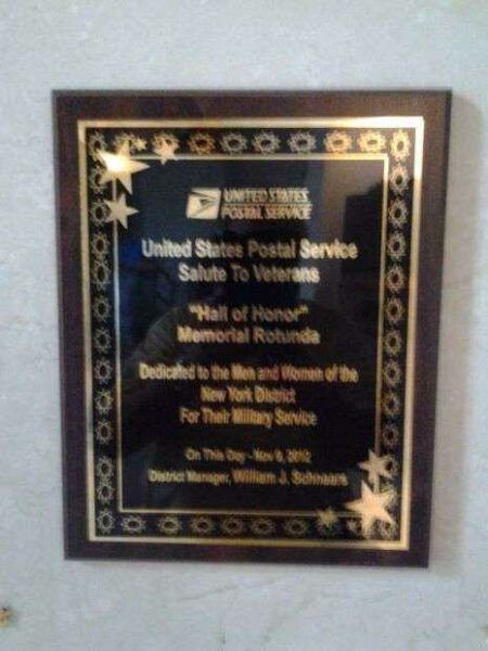 UNITED STATES POSTAL SERVICE SALUTE TO VETERANS PLAQUE