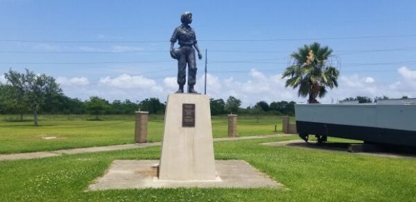 WOMEN’S PEACETIME AND WARTIME SERVICE MEMORIAL