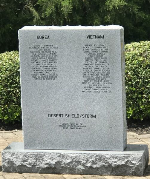 WATERTOWN VETERANS MEMORIAL STONE D