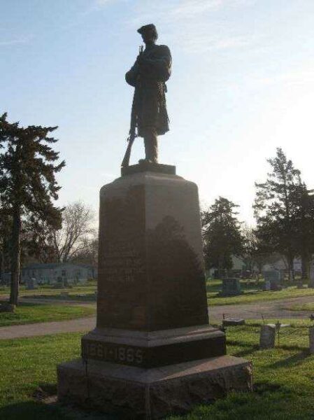 ONAWA CEMETERY CIVIL WAR MEMORIAL