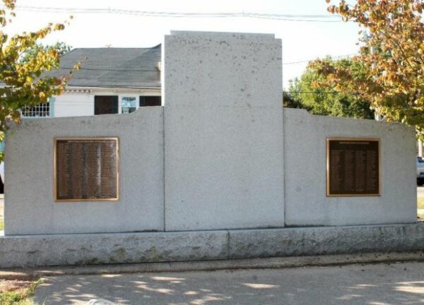 WRENTHAM KOREAN AND VIETNAM WAR MEMORIAL BACK