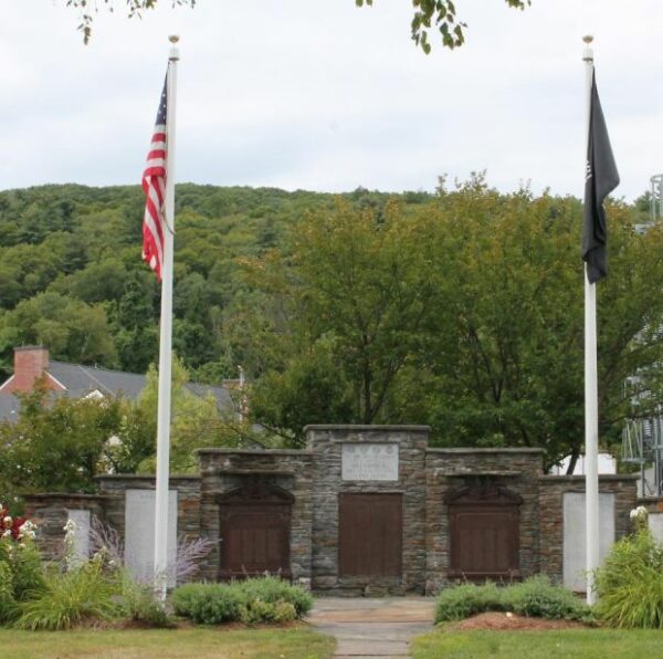 TOWN OF WILLIAMSBURG WAR VETERANS MEMORIAL