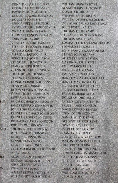 MASSACHUSETTS VIETNAM VETERANS MEMORIAL STONE T