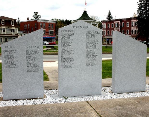 WHITEFIELD, N.H. WAR VETERANS MEMORIAL BACK