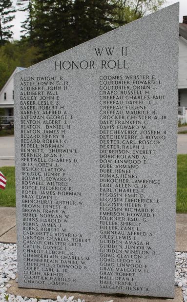 WHITEFIELD, N.H. WAR VETERANS MEMORIAL STONE C