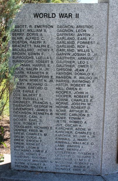 WAKEFIELD WORLD WARS MEMORIAL STONE A