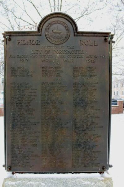 CITY OF PORTSMOUTH WORLD WAR MEMORIAL PLAQUE A
