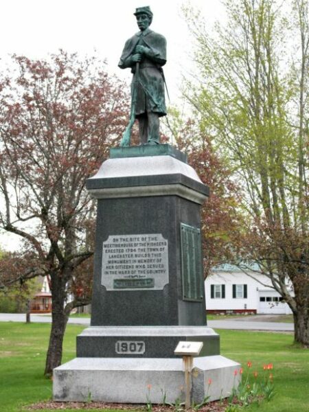 LANCASTER, N.H. CIVIL WAR MEMORIAL