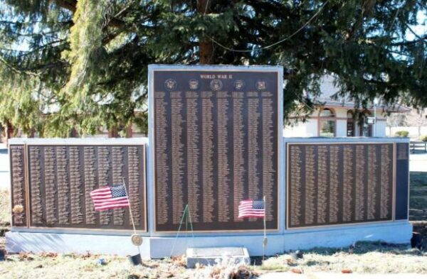 LACONIA WORLD WAR II VETERANS MEMORIAL