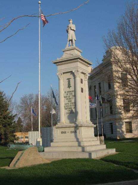 CRAWFORD COUNTY CIVIL WAR MEMORIAL