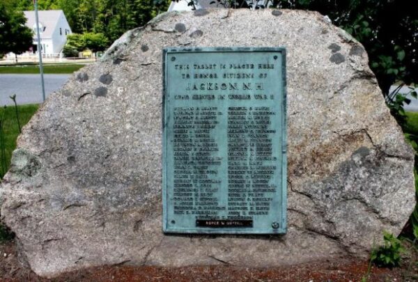 JACKSON, N.H. WORLD WAR II MEMORIAL