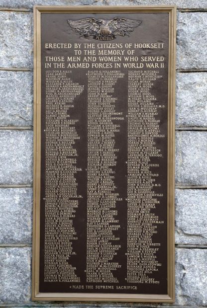 CITIZENS OF HOOKSETT WORLD WAR II MEMORIAL PLAQUE