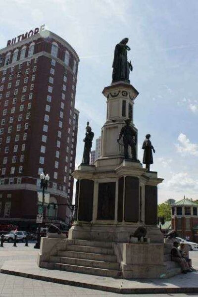 RHODE ISLAND SOLDIERS AND SAILORS MEMORIAL