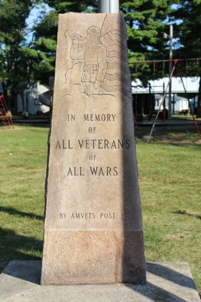 REDGRANITE ALL WAR VETERANS MEMORIAL