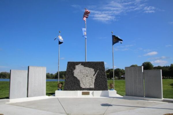IOLA VETERANS MEMORIAL
