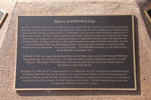 IOLA GOLD STAR RECIPIENTS MEMORIAL PLAQUE D