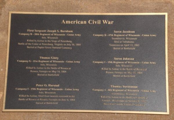 IOLA GOLD STAR RECIPIENTS MEMORIAL PLAQUE B