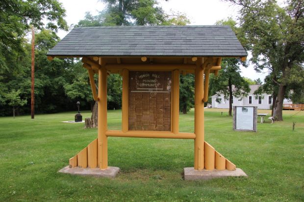 MINONG COMMUNITY HONOR ROLL MEMORIAL