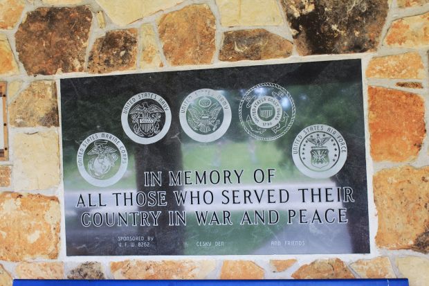 V.F.W. 8262 VETERANS MEMORIAL PLAQUE