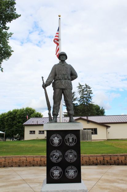 COON CREEK AREA VETERANS MEMORIAL STATUE